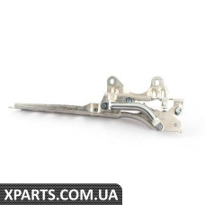Петля капота Porsche 95B823302E