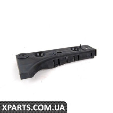 Направляющая переднего бампера VAG 4B0807283B