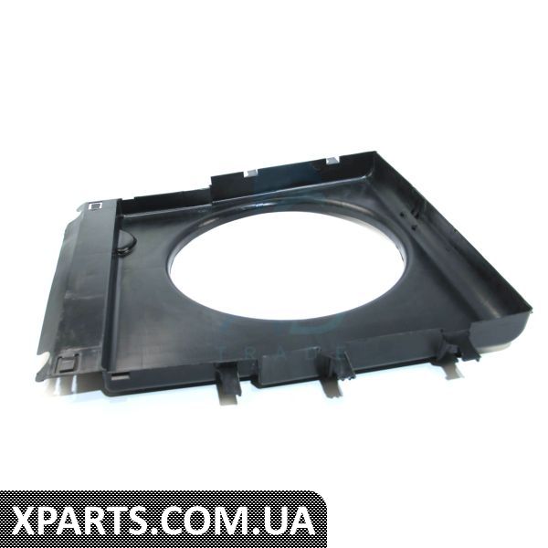 1005054 AUTOTECHTEILE Дифузор радіатора MB Sprinter 06-