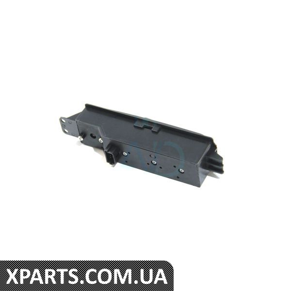 1005523 AUTOTECHTEILE Кнопка склопідйомника (R) MB Vito (W639) 03-