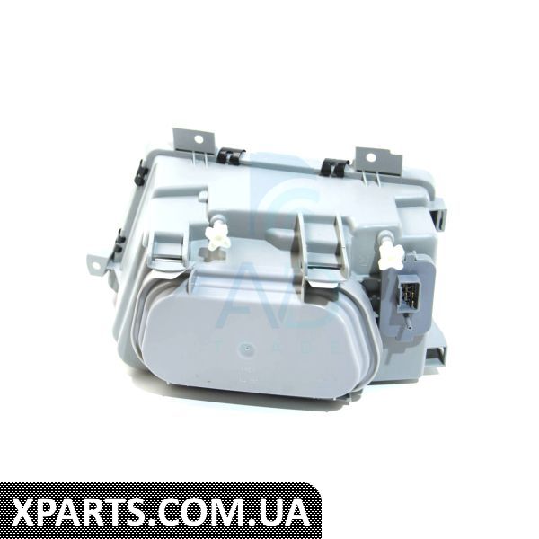 1008290 AUTOTECHTEILE Фара (R) MB Sprinter TDI 96-00