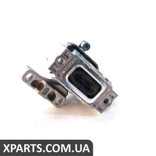1117909080 JPGROUP Подушка двигуна 1.9TDI/2.0SDi Caddy 04-10/Golf 04-09 Пр.
