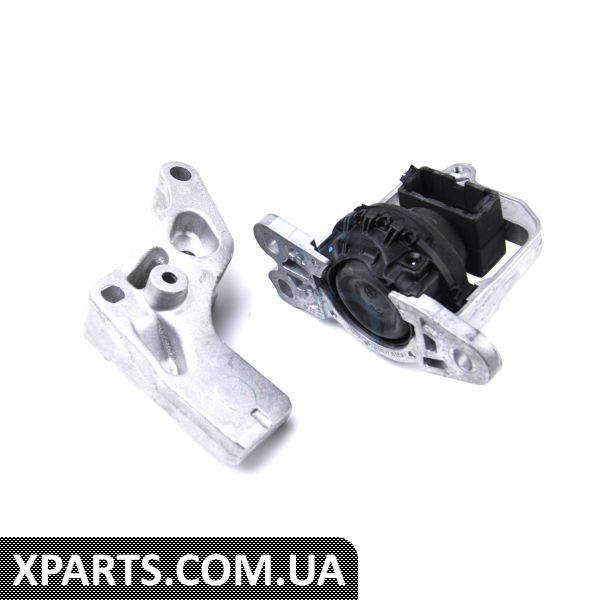 113752598R RENAULT Подушка двигуна Trafic 2.0dCi 15- Пр.
