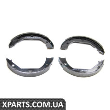 8DA355050381 HELLAPAGID Колодки ручного гальма E90/E39/E46