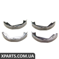 8DA355051161 HELLAPAGID Колодки ручного гальма XC90 2.5-4.5 02-14