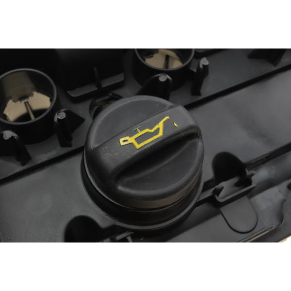 57252 AIC Кришка клапанів Citroen C4/C5 1.6THP 08-/Peugeot 207/308/508 1.6 06- (з прокладкою)