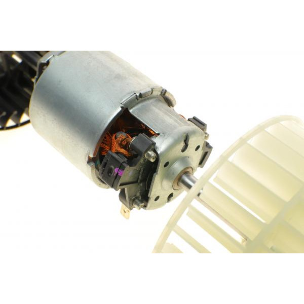1008326 AUTOTECHTEILE Моторчик пічки MB 609-711 (24V) (з крильчаткою) (8326)