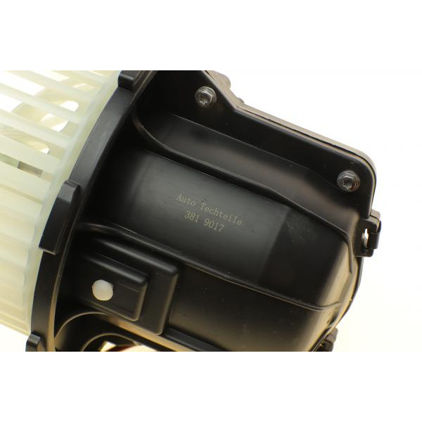 3819017 AUTOTECHTEILE Моторчик пічки Audi A4 07-16/A5 07-17/Q5 08-17 (+AC)
