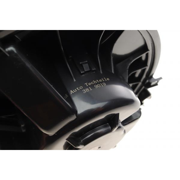 3819019 AUTOTECHTEILE Моторчик пічки VW Golf VII/VIII/Passat 13-