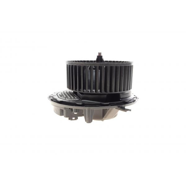 3819019 AUTOTECHTEILE Моторчик пічки VW Golf VII/VIII/Passat 13-