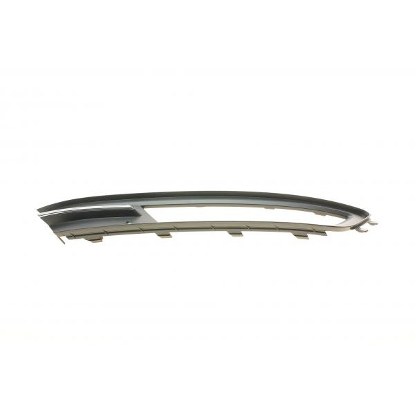 3853036 AUTOTECHTEILE Вставка бампера (під протитуманку) VW Passat 14-(R)