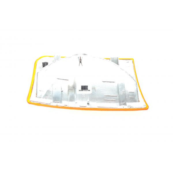 3953011 AUTOTECHTEILE Поворот передній VW LT 96-06 (R) (жовтий) (без патрона) (9530.11)