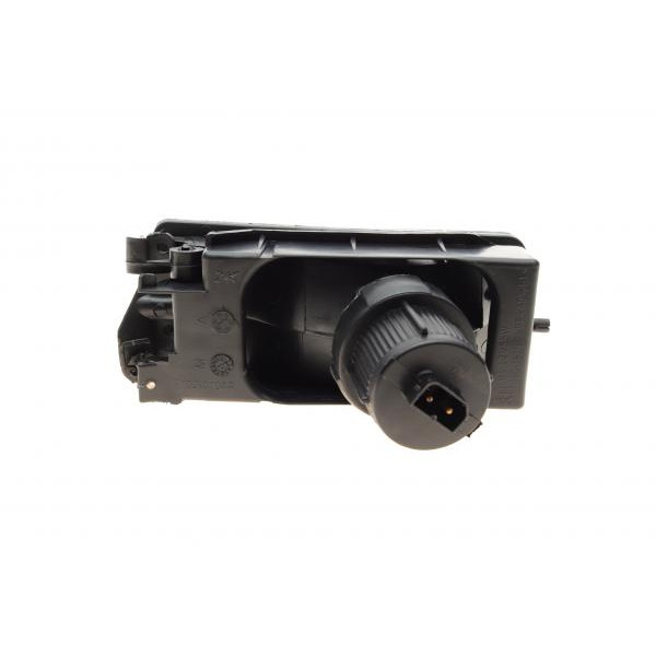 7016355 AUTOTECHTEILE Фара протитуманна BMW 3 (E36) 90-99 (R)