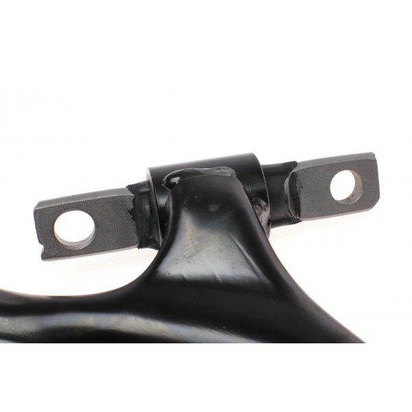 ADN186120 BLUE PRINT Важіль підвіски (передній/знизу) (R) Nissan Qashqai/X-Trail 07-13