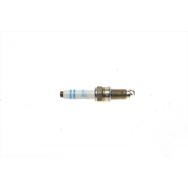 0241135520 BOSCH Свічка запалювання VW Caddy IV 1.6 15-