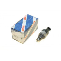 0281006015 BOSCH Датчик тиску палива Toyota Auris/Corolla/Yaris 1.4D 07-