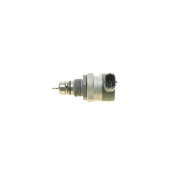 0281006015 BOSCH Датчик тиску палива Toyota Auris/Corolla/Yaris 1.4D 07-