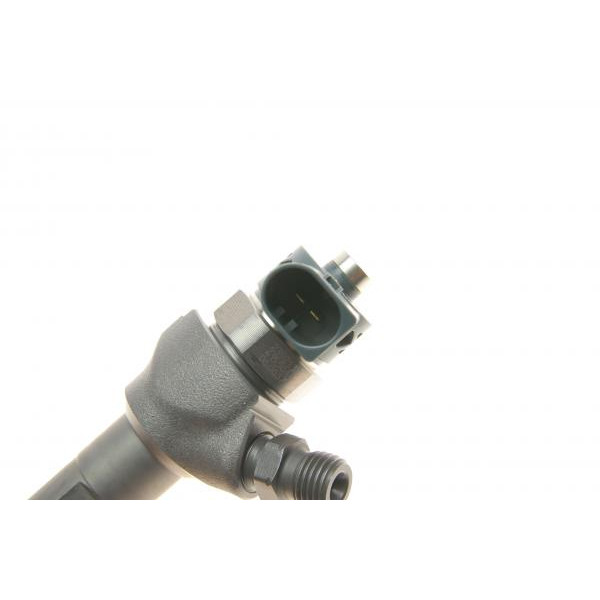 0445110476 BOSCH Форсунка VW Golf VII/Skoda Octavia III 1.6TDI 12-