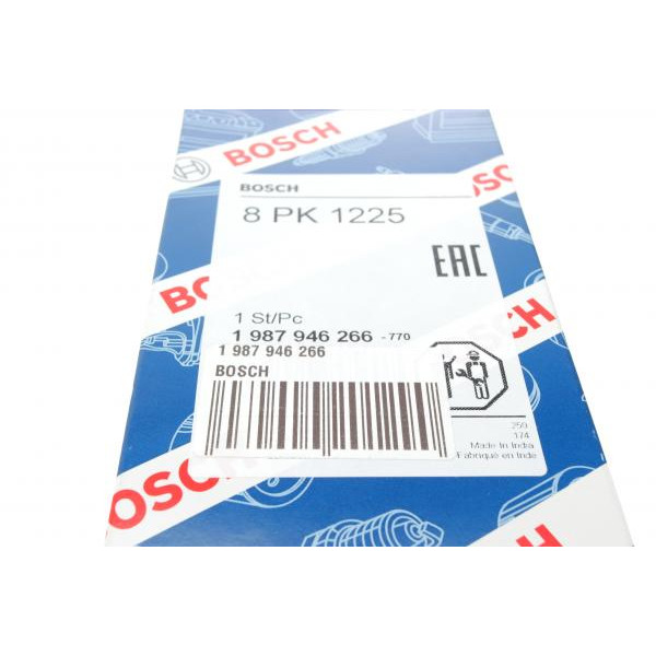 1987946266 BOSCH Ремінь генератора Mazda 3/5/6 2.0 DI/CD 02-10 (8PK1225)