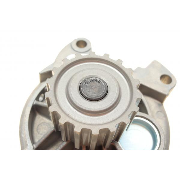 PA10041 BUGATTI Помпа води Volvo S70/V70/S80/850 2.5TDI 103Kw 95-07 (18z) (R/B) (6 лоп)