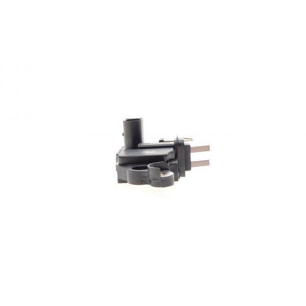 130570 HITACHI Реле генератора (14.5V) VW LT/T4 2.5TDI 96-06 (HÜCO)