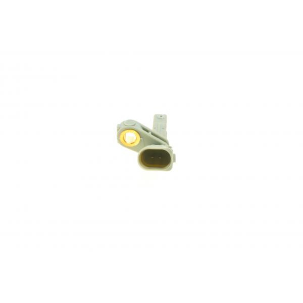 131448 HITACHI Датчик ABS (задній) VW Caddy III/IV 10-/Touareg/Porsche Cayenne 02-10 (R) (HÜCO)