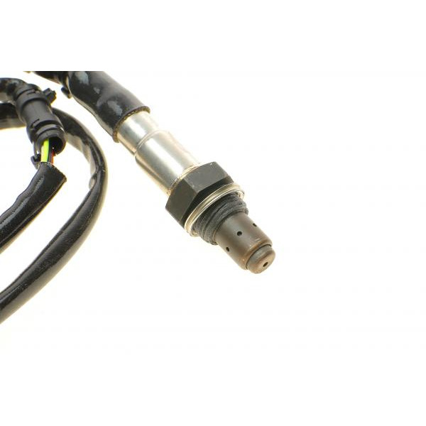 135317 HITACHI Лямбда зонд VW Golf V/Passat/Touran 2.0 FSI 03-10 (HÜCO)