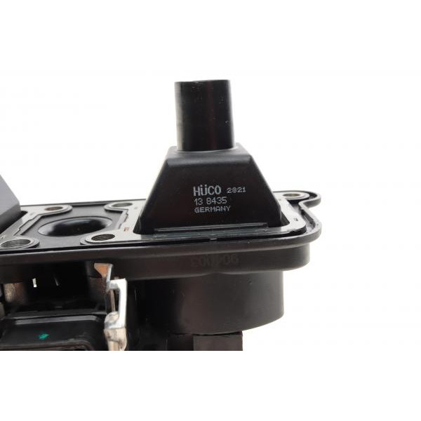 138435 HITACHI Котушка запалювання Audi A4/A6/VW Passat 1.8 97-01 (HÜCO)