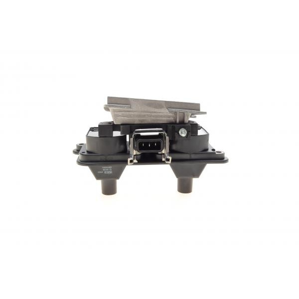138435 HITACHI Котушка запалювання Audi A4/A6/VW Passat 1.8 97-01 (HÜCO)