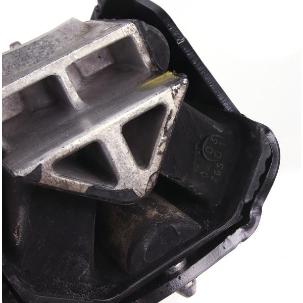 538B48 HUTCHINSON Подушка двигуна (R) MB Sprinter 06-