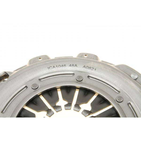 962700 KAWE Комплект зчеплення BMW 3 (F30/F80) 12-19 (d=240mm) (+вижимний), B47/N47