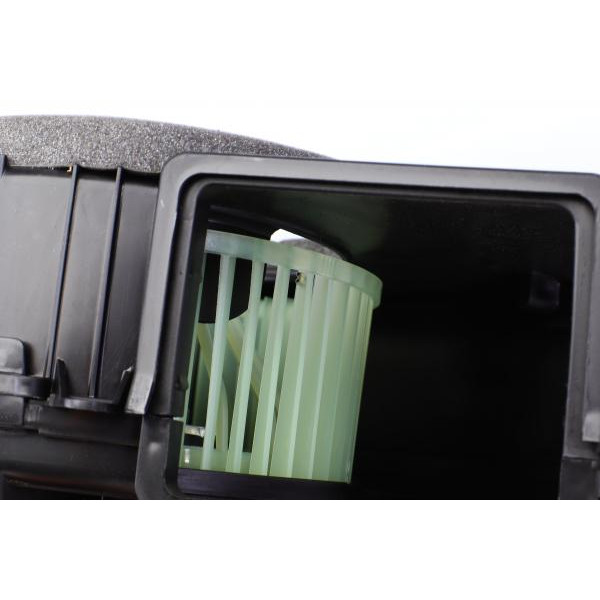 AB27000P MAHLE Моторчик пічки MB Vito (W639) 03-(+AC)