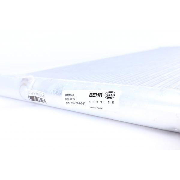 AC38000P MAHLE Радіатор кондиціонера BMW 5 (F90/G30/G31)/6 (G31)/7 (G11/G12)/8 (G14/F91) 2.0D/3.0D 15-