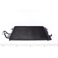 AC697000S MAHLE Радіатор кондиціонера Kia Ceed 1.4-2.0 06-12