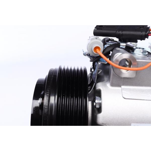 ACP113000S MAHLE Компресор кондиціонера BMW 5 (F10/F11)/7 (F01/F02/F03/F04)/X5 (E70)/X6 (E71/E72) 3.0D 08-17