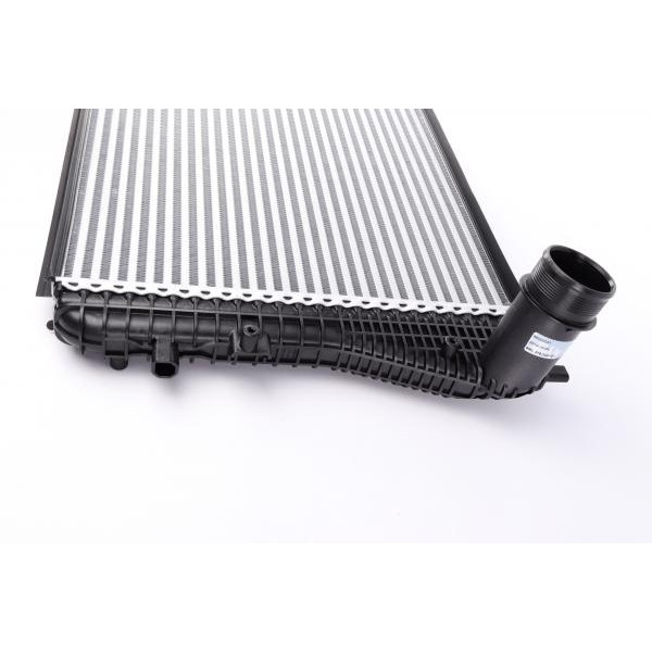 CI207000P MAHLE Радіатор інтеркулера VW Caddy III/IV 1.6/2.0 TDI 10-