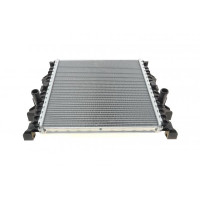 CR1025000P MAHLE Радіатор охолодження Audi Q7 3.0TFSI 10-
