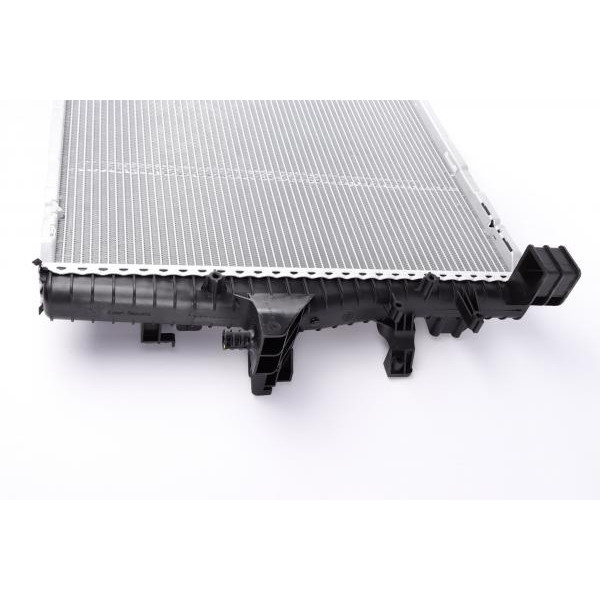 CR585000P MAHLE Радиатор охлаждения VW T5 1.9TDI (710x470x24)