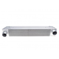 30317 NRF Радіатор інтеркулера BMW 5 (E60) 2.0D/2.5D/3.0D 02-