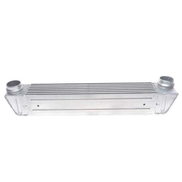 30317 NRF Радіатор інтеркулера BMW 5 (E60) 2.0D/2.5D/3.0D 02-