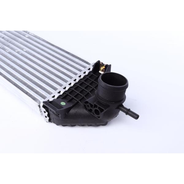 30325 NRF Радіатор інтеркулера Ford Transit Connect 1.6 10-