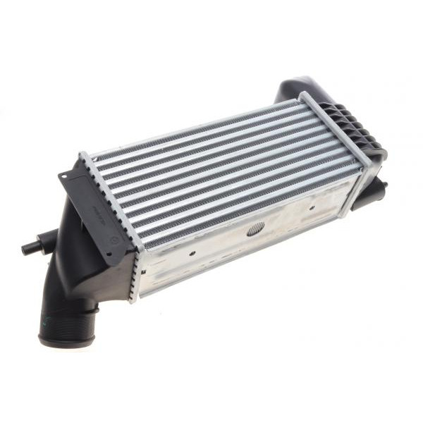 30835 NRF Радіатор інтеркулера Citroen C5 2.0HDi 01-04/2.2HDi 01-/Peugeot 406/607 2.0/2.2HDi 99-06