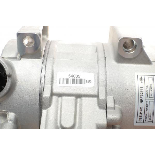 32741 NRF Компресор кондиціонера Toyota Auris 07-12/Corolla 06-14/Avensis 1.6/1.8/2.0 08-18