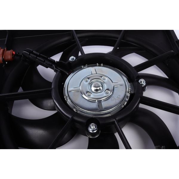 47400 NRF Вентилятори радіатора (електричні) VW Caddy/Audi A1/A3/Skoda Octavia/Superb 1.2-3.6 03- (D=360)