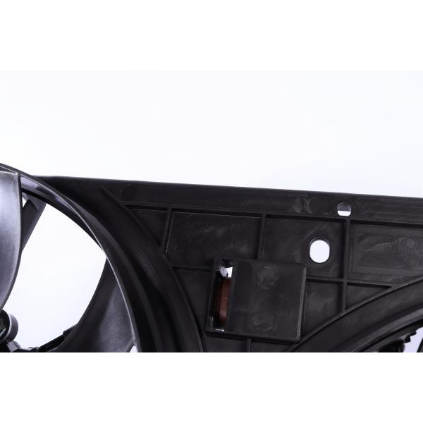 47400 NRF Вентилятори радіатора (електричні) VW Caddy/Audi A1/A3/Skoda Octavia/Superb 1.2-3.6 03- (D=360)