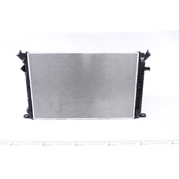 53719 NRF Радіатор охолодження Audi A4/A5/A6/A7/Q5 2.7-4.0 07-