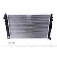 539504 NRF Радіатор охолодження VW Passat 96-
