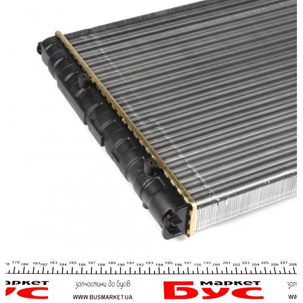 54696 NRF Радіатор охолодження VW Passat 1.6-2.8 90-97