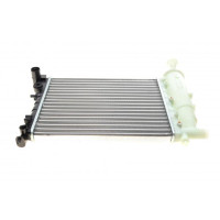 58067 NRF Радиатор охлаждения Citroen Saxo/Peugeot 106 1.0-1.6 93-