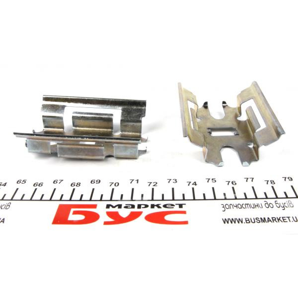 1091663 QUICK BRAKE Планка суппорта (переднего) прижимная (к-кт) MB Sprinter (W905) 616 CDI 01-